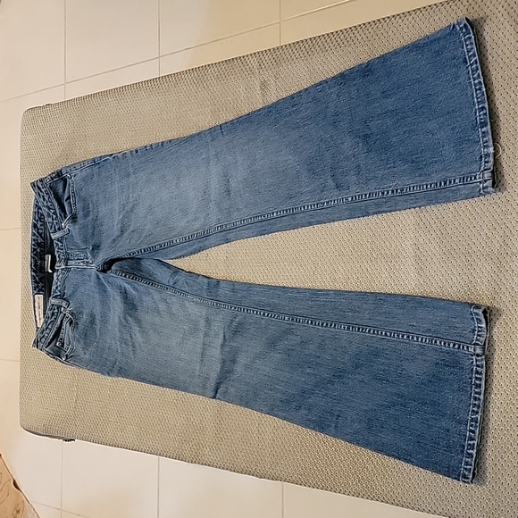 EUC Banana Republic Classic Contoured Bootcut Jeans Size: 4 - Picture 7 of 11